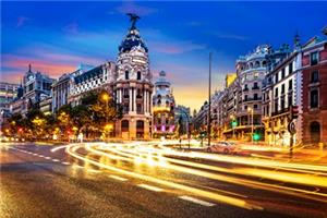 Madrid at Night: Al Andalus