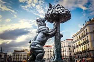 Madrid's El Oso y El Madroño