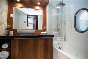 Grand Majestic Yacht