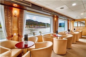 Danube Cruise Lounge with Riverview
